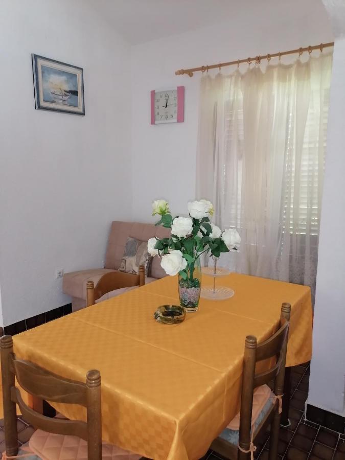 Apartments Vedrana Ražanj Esterno foto